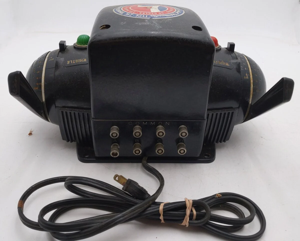 Lionel ZW Vintage O Trainmaster 275 Watt Transformer with Whistle VG - Image 4