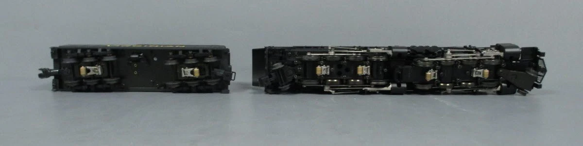 Lionel 6-38032 O Gauge Virginian 2-8-8-2 Steam Locomotive & Tender #741 EX/Box - Image 4