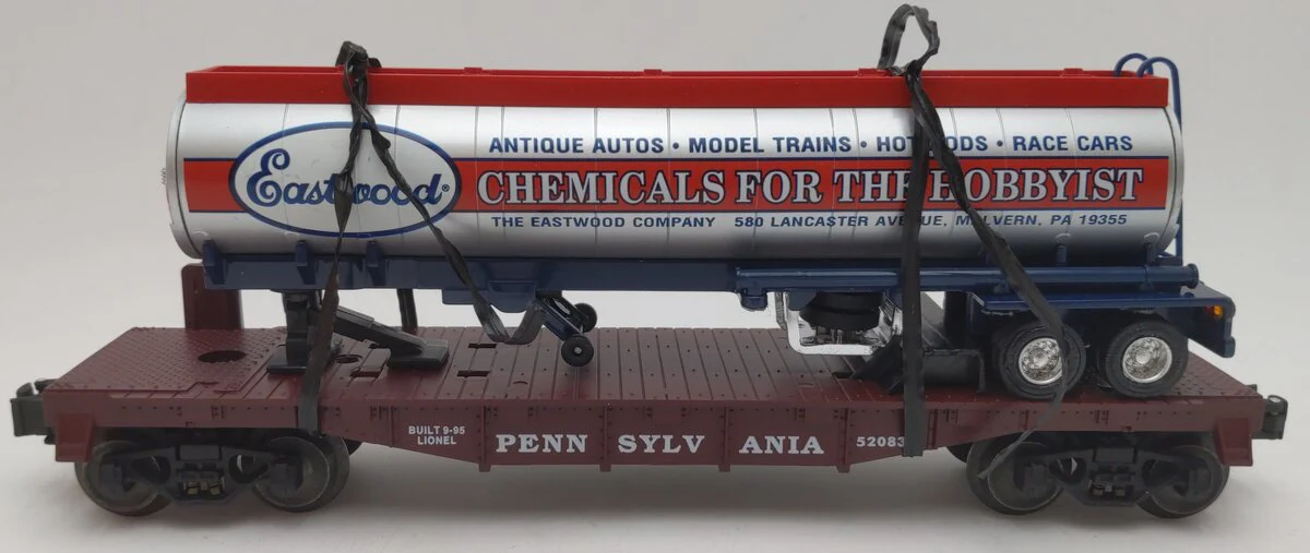Lionel 6-52083 O Gauge Pennsylvania Flatcar w/ Eastwood Chemicals Tanker EX/Box - Image 2