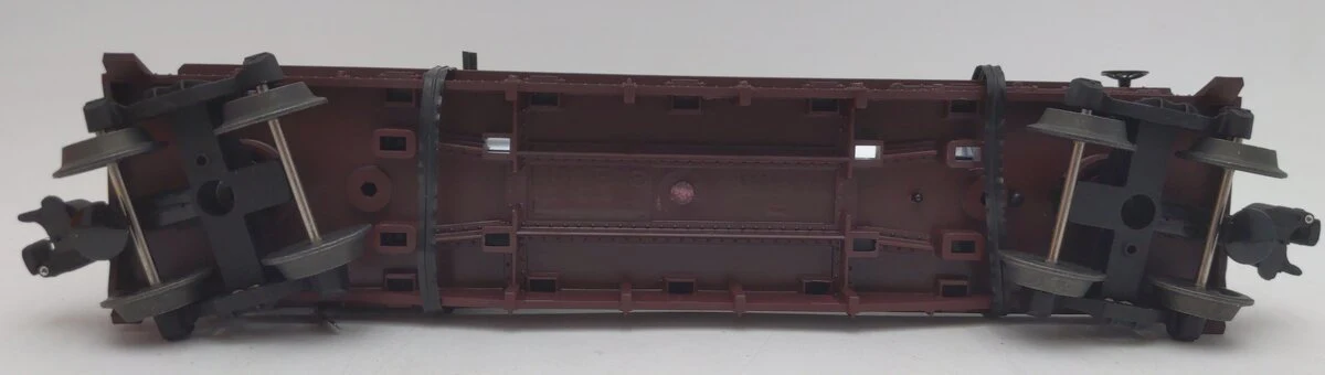Lionel 6-52083 O Gauge Pennsylvania Flatcar w/ Eastwood Chemicals Tanker EX/Box - Image 6