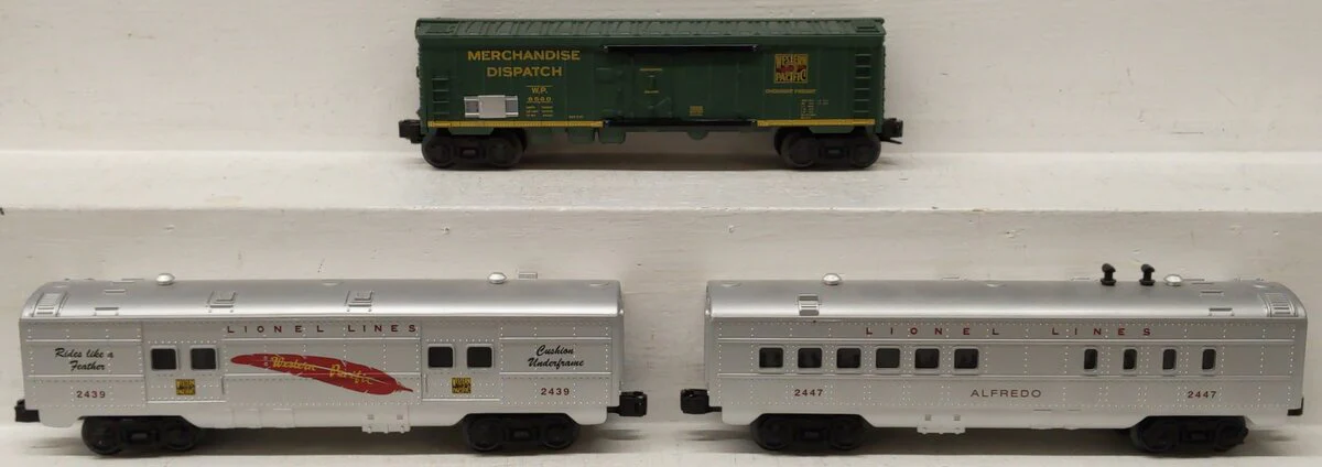 Lionel 6-52533 O Burlington Northern Passenger & Freight Car Set /No Locomotive EX