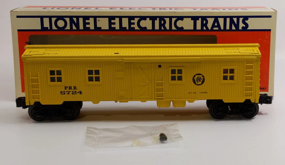 Lionel 6-5724 O Gauge Pennsylvania Illuminated Bunk Car #5724 NIB
