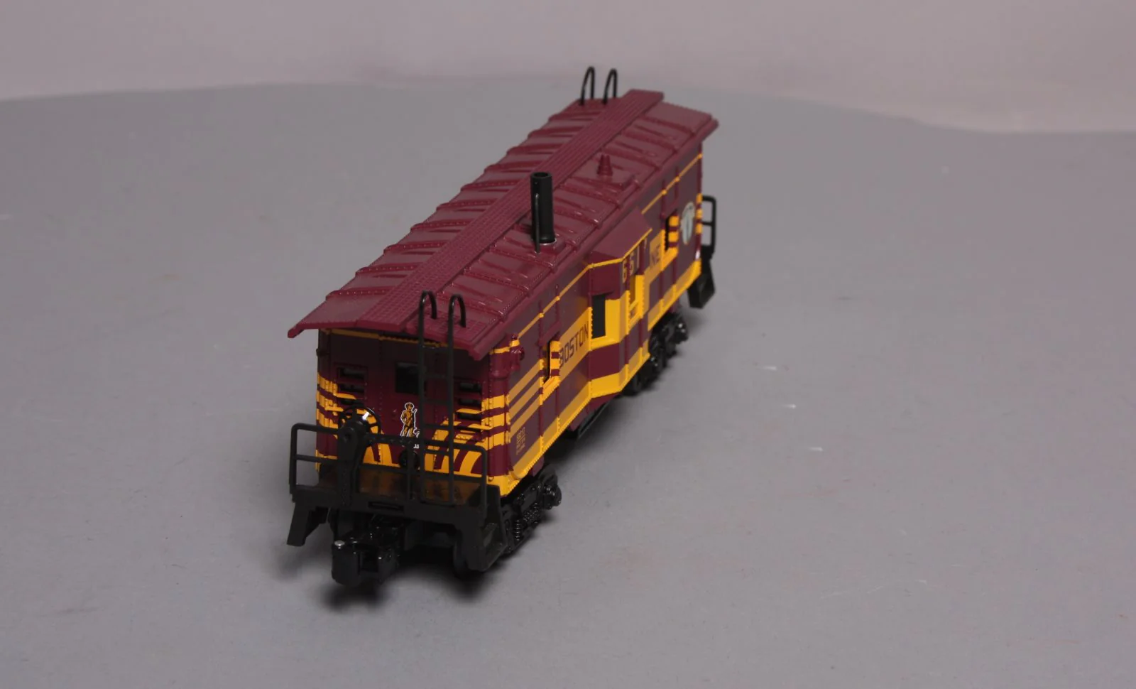 Lionel 6-58217 O Boston and Maine LLC Smoking Bay Window Caboose #6617 NIB - Image 9