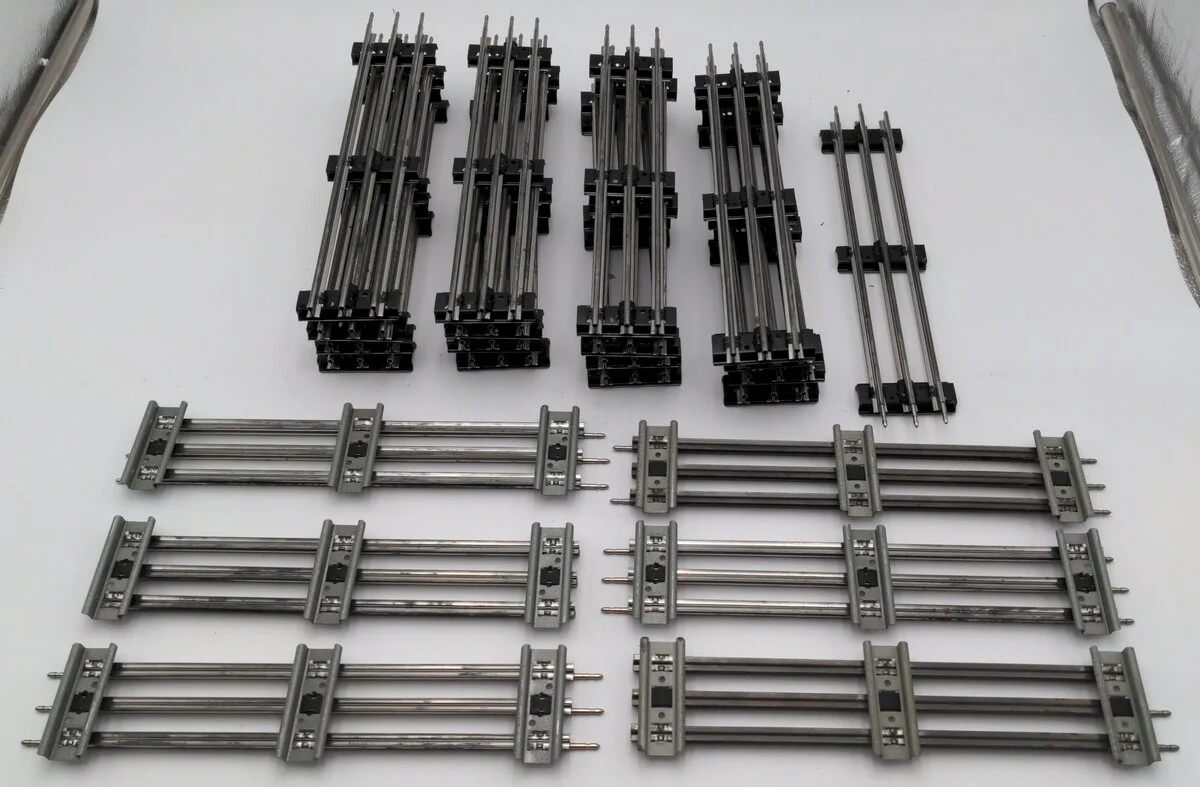 Lionel 6-65500 O Gauge 10" Standard Straight Track Section (23) VG - Image 4