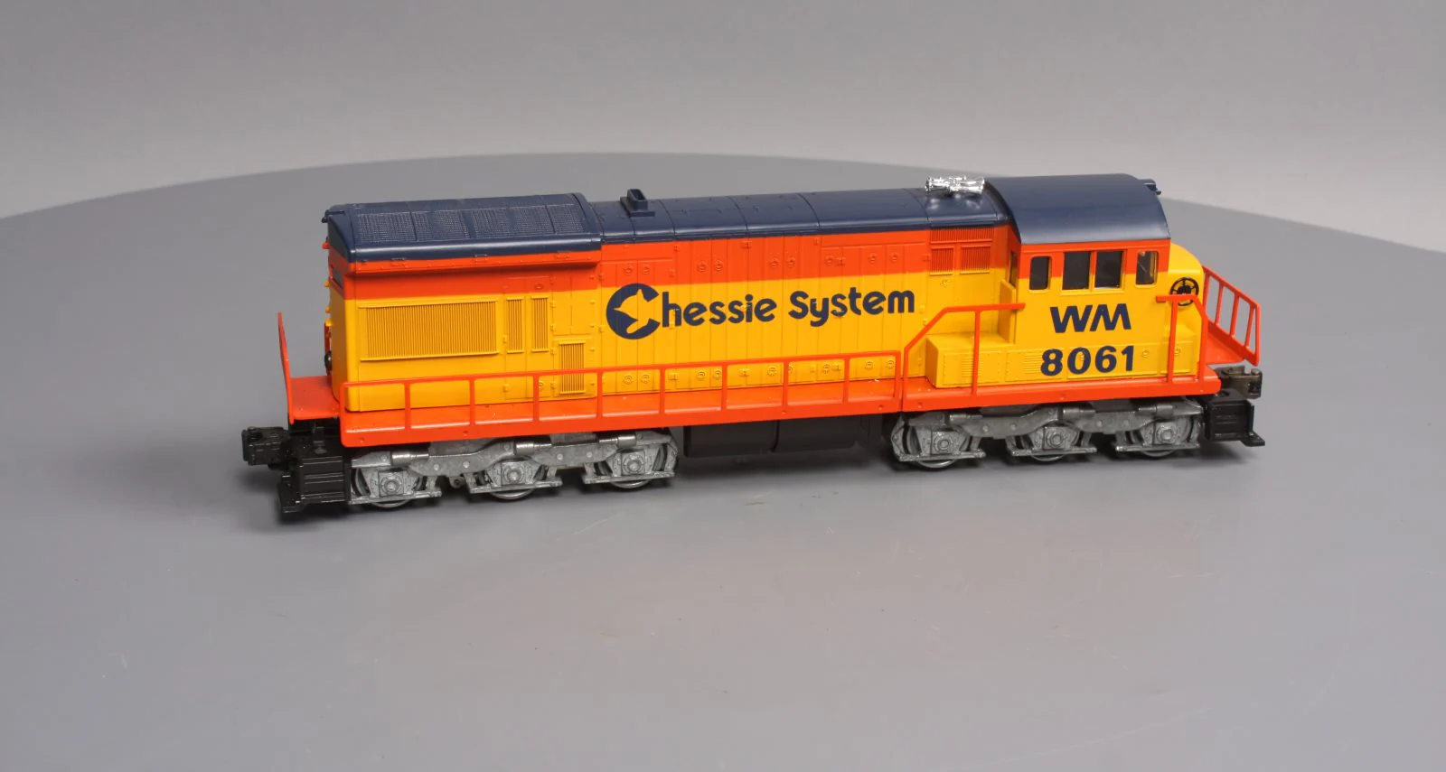 Lionel 6-8061 O Chessie Western Maryland U36C Powered Diesel Locomotive #8061 LN/Box - Image 6