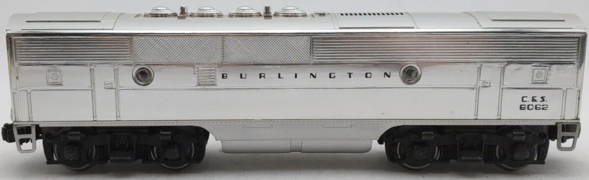 Lionel 6-8062 O Burlington F-3 B-Unit Chrome Non-Powered Diesel Locomotive #8062 EX/Box - Image 2