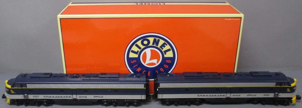 Lionel 6-81228 Chesapeake & Ohio Legacy E8 AA Diesel Locomotive Set #4027/4024 EX/Box - Image 8