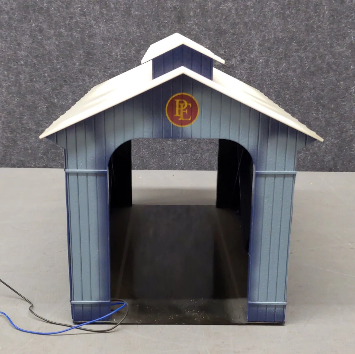 Lionel 6-82500 O Polar Express Covered Bridge Kit EX - Image 4