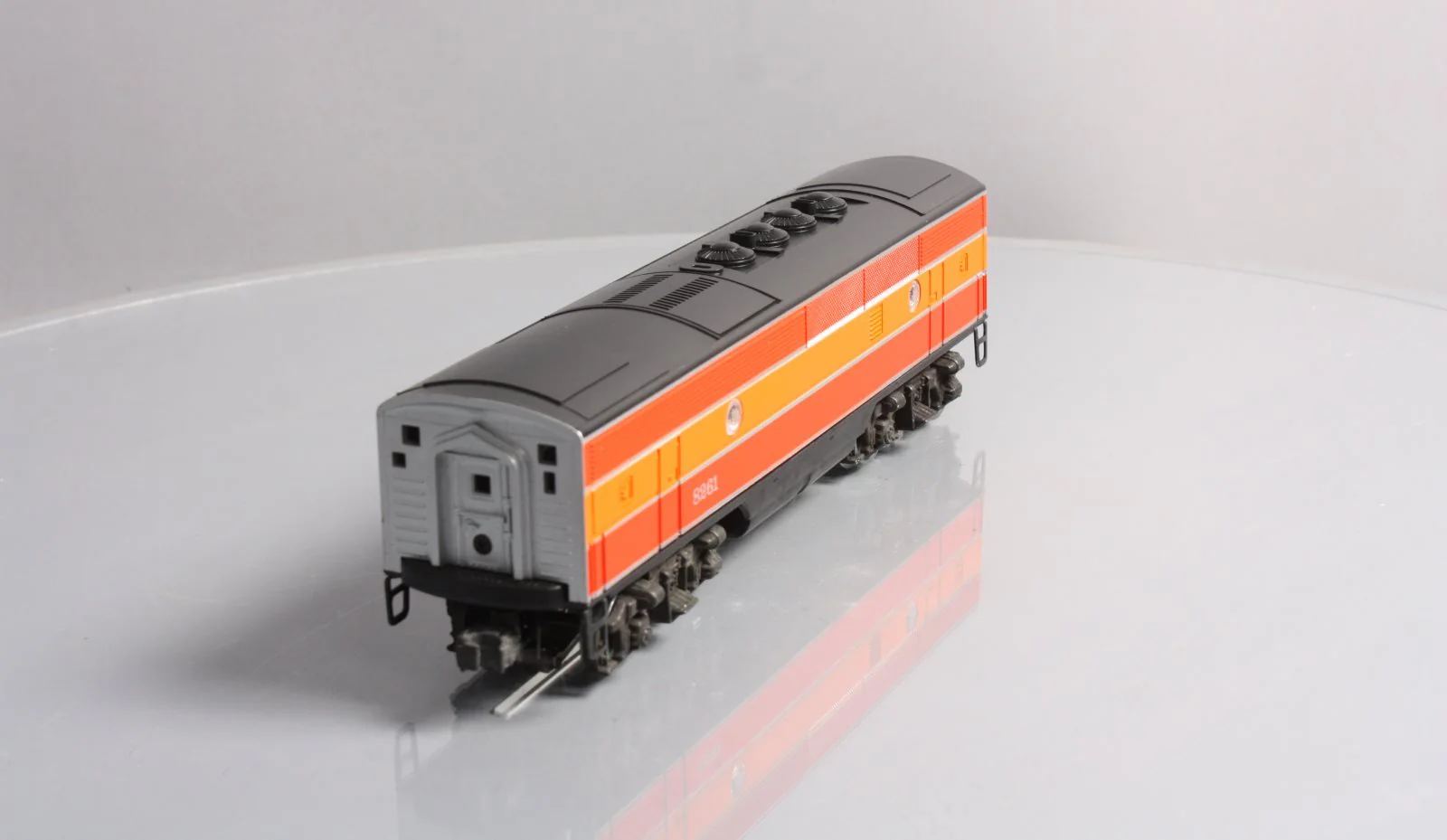 Lionel 6-8261 O SP Daylight F3 Non-Powered B-Unit Diesel Locomotive w/Sound LN/Box - Image 8