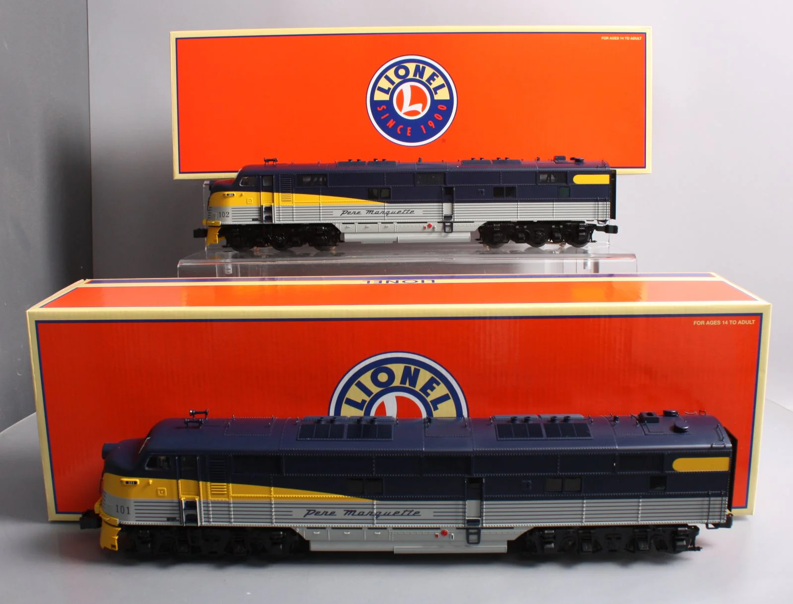 Lionel 6-82833 O Gauge Pere Marquette AA E7 Diesel Locomotive Set #101 & 102 EX/Box - Image 2