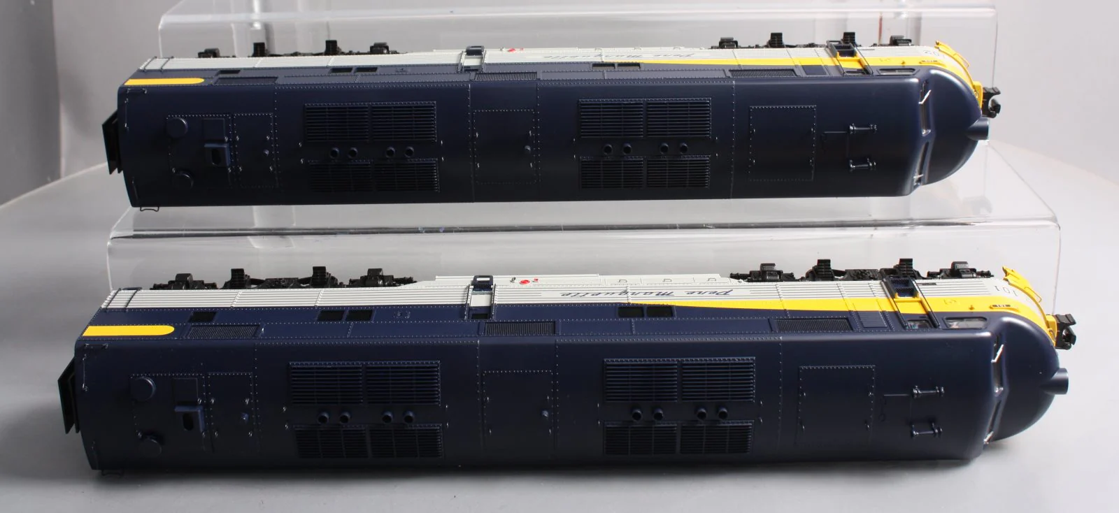 Lionel 6-82833 O Gauge Pere Marquette AA E7 Diesel Locomotive Set #101 & 102 EX/Box - Image 6