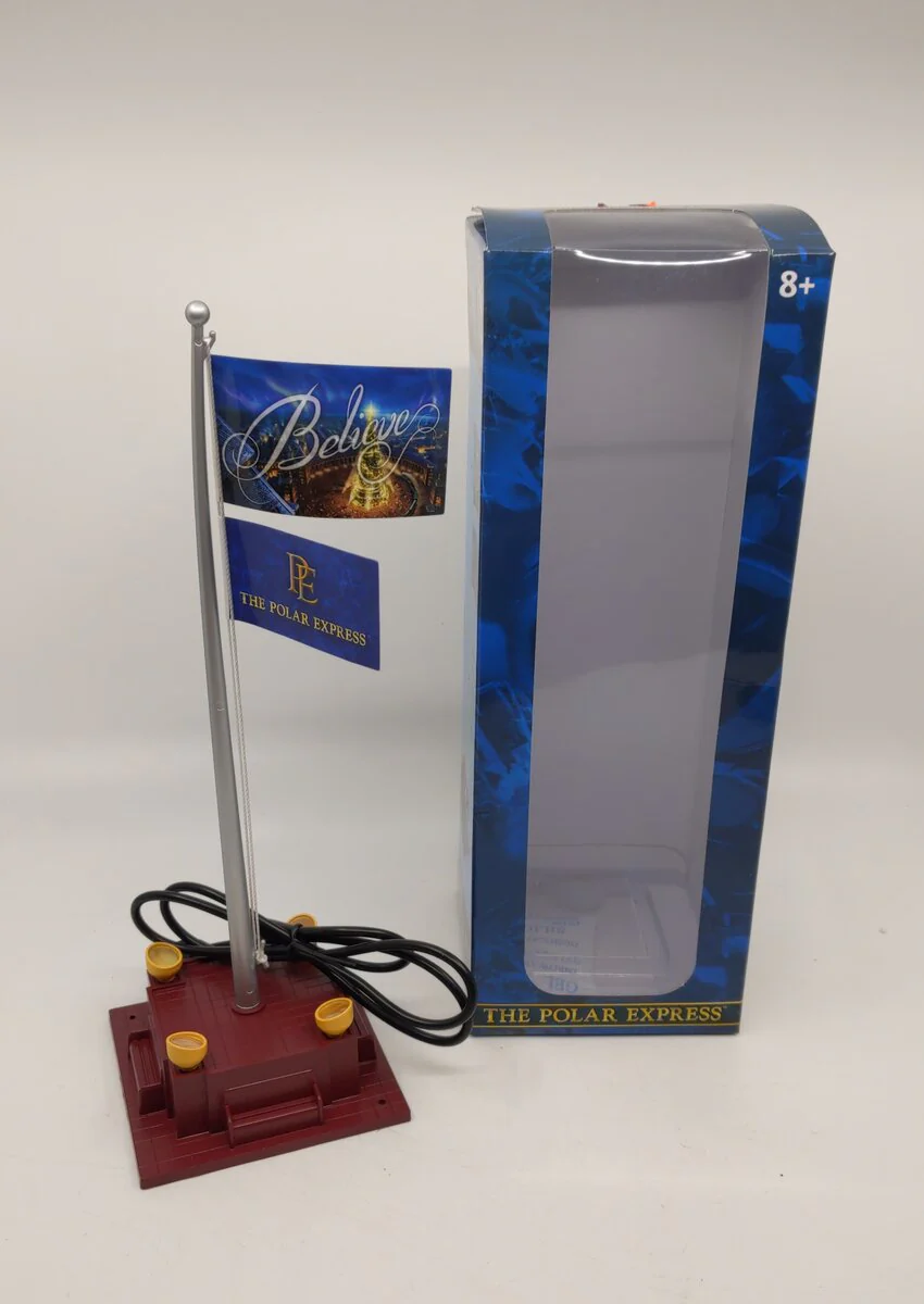 Lionel 6-85271 O Plug-Expand Play The Polar Express 7" Flagpole LN/Box - Image 2