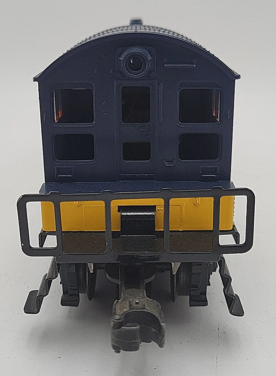 Lionel 6-8556 O Gauge Chessie NW-2 Diesel Switcher Locomotive #8556 VG - Image 5