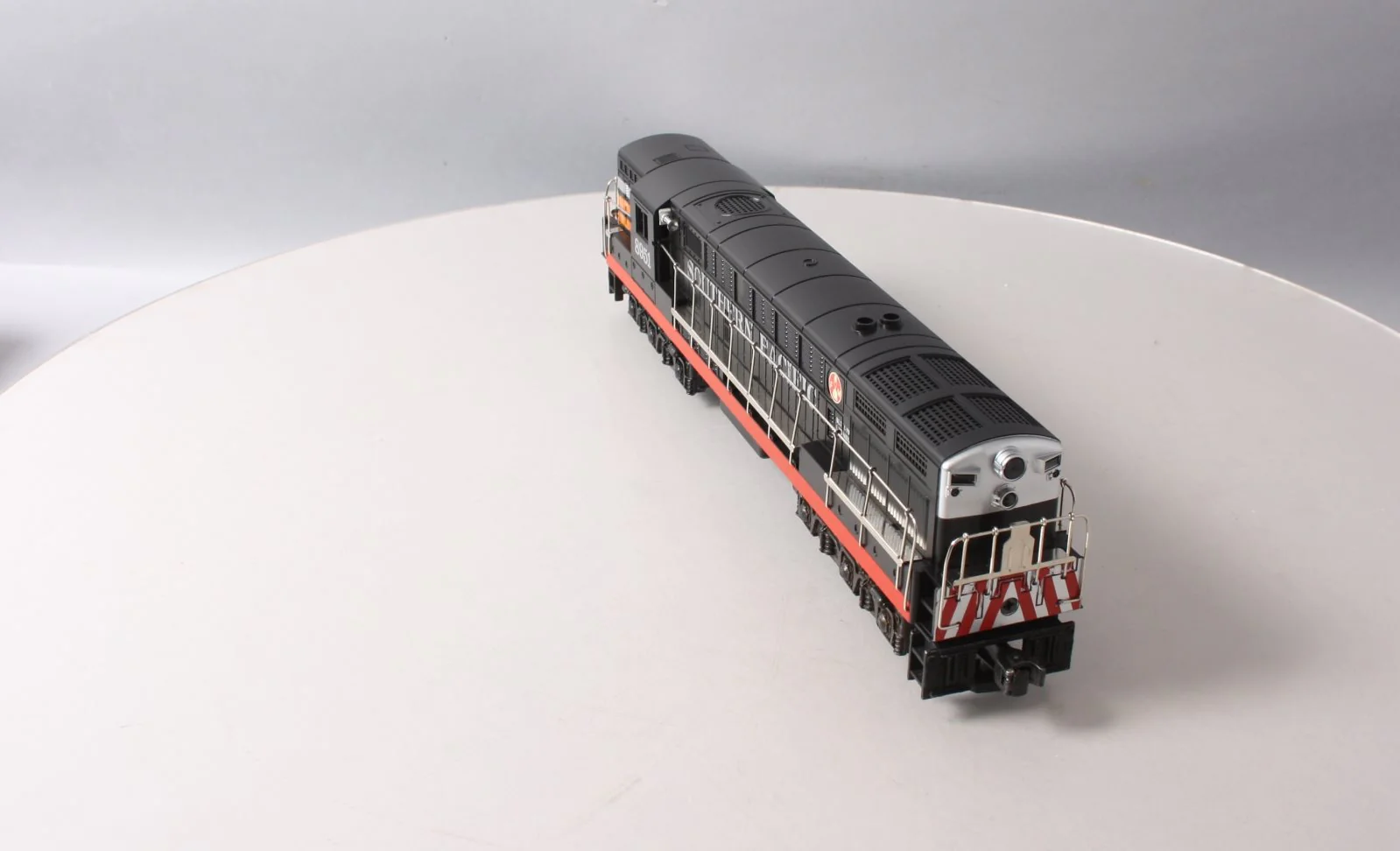 Lionel 6-8951 O Gauge Southern Pacific FM Trainmaster Diesel Locomotive #8951 EX/Box - Image 7