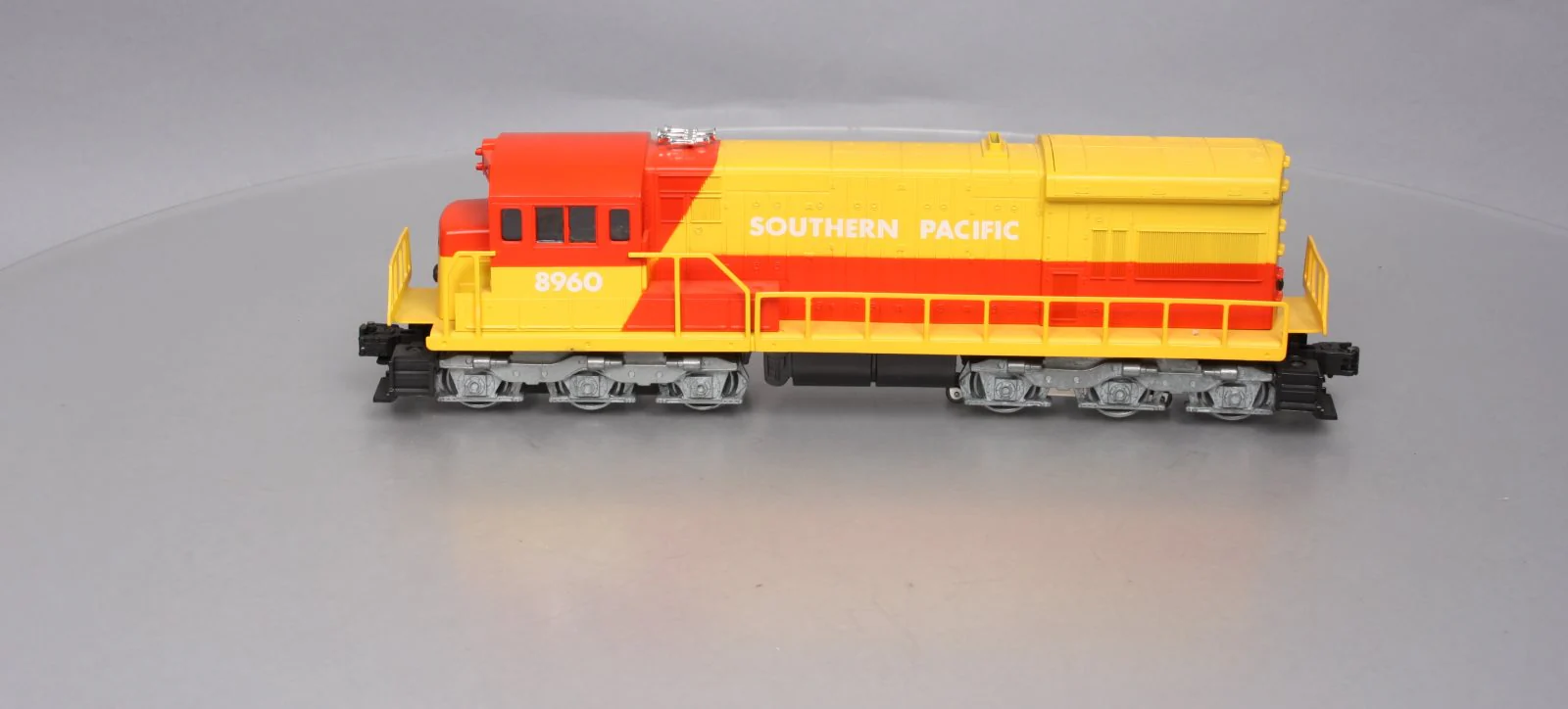 Lionel 6-8960 O Gauge Southern Pacific U36C Diesel Locomotive EX/Box - Image 2