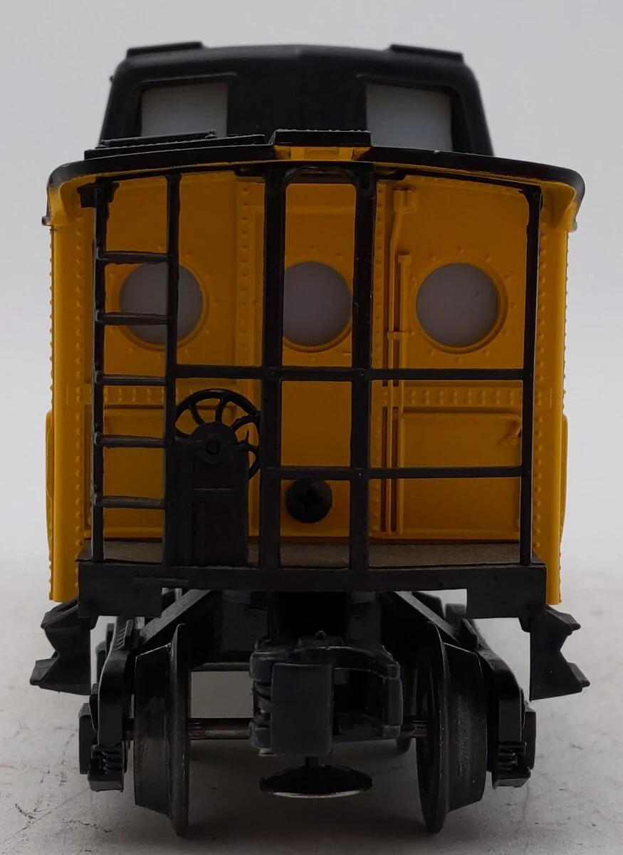 Lionel 6-9168 O Gauge Union Pacific Lighted Center Cupola Caboose EX - Image 3