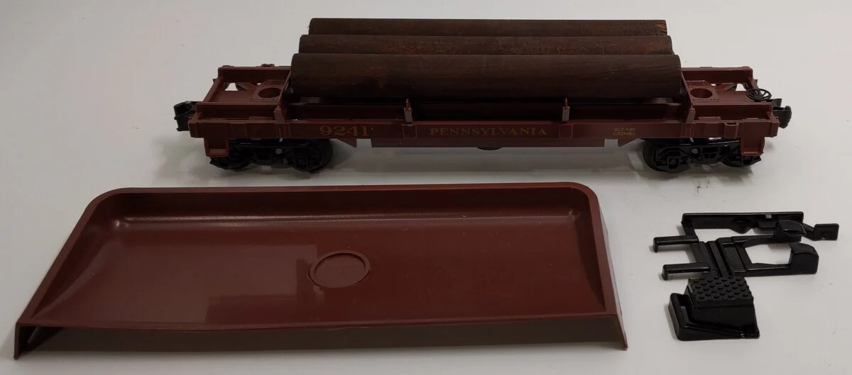 Lionel 6-9241 O Gauge Pennsylvania Operating Log Dump Car LN/Box - Image 2