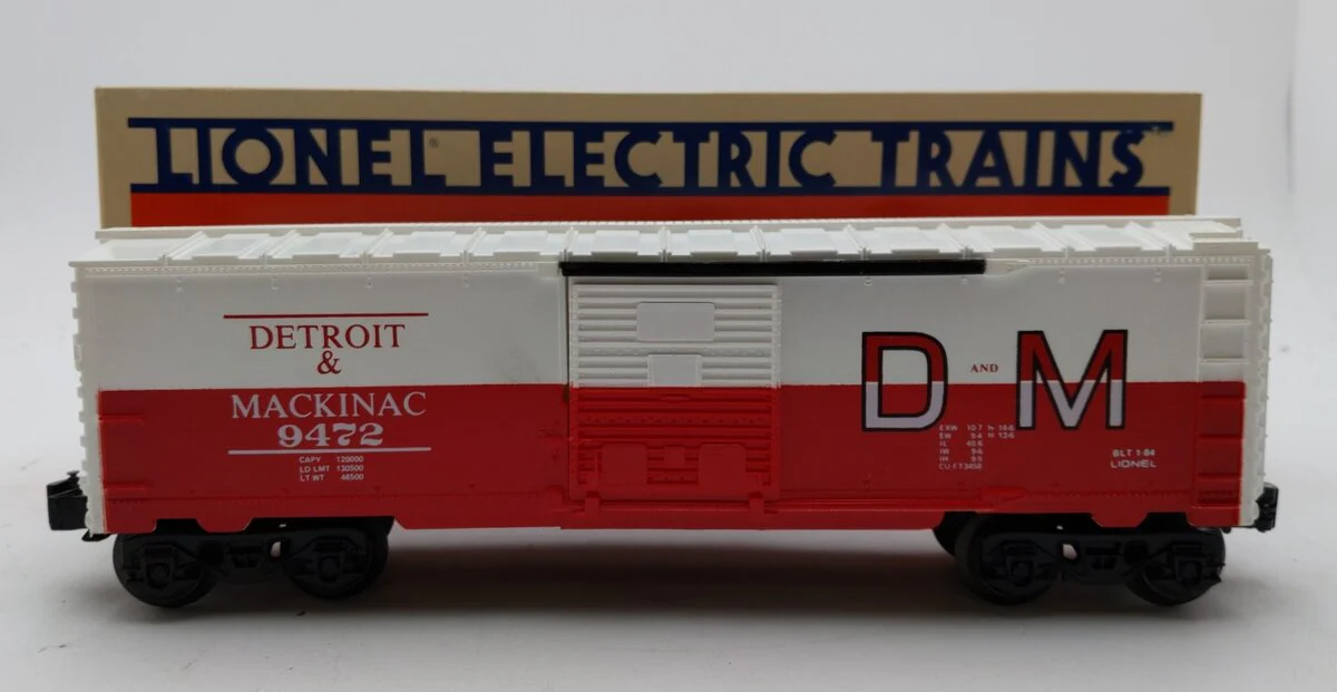 Lionel 6-9472 O Gauge Detroit & Mackinac Boxcar LN