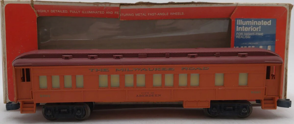 Lionel 6-9501 O Gauge Milwaukee Road Aberdeen Passenger Car VG/Box