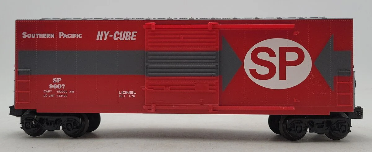 Lionel 6-9607 O Gauge Southern Pacific Hi-Cube Boxcar #9607 EX - Image 2