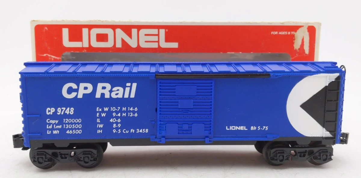 Lionel 6-9748 O Gauge CP Rail Blue Boxcar #9748 EX/Box