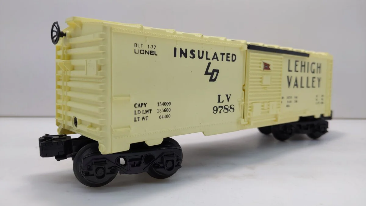 Lionel 6-9788 O Gauge Lehigh Valley Boxcar EX/Box - Image 5