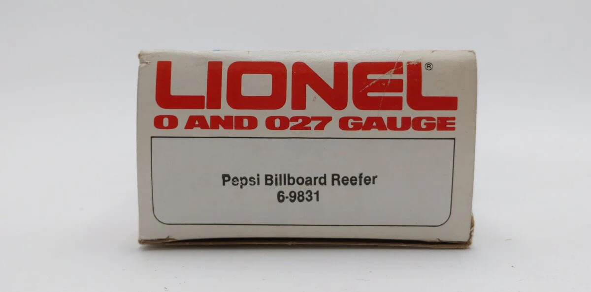 Lionel 6-9831 O Gauge Pepsi Cola Billboard Reefer Car LN/Box - Image 5