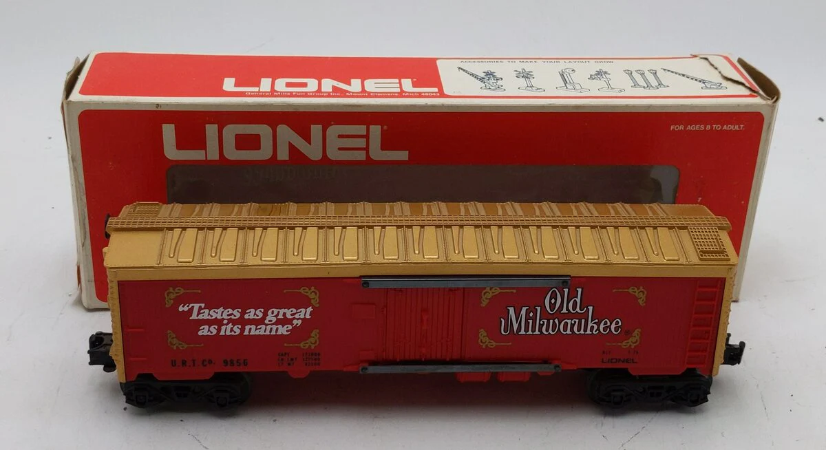 Lionel 6-9856 O Gauge Old Milwaukee Beer Billboard Reefer Car LN/Box