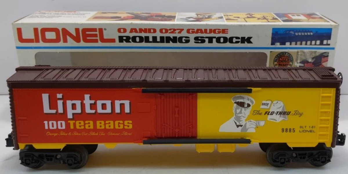 Lionel 6-9885 O Gauge Lipton Tea Billboard Reefer Car LN/Box