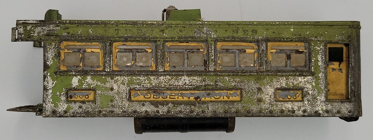 Lionel 608-1 Prewar Green & Yellow Observation Car Shell w/ Frame & Air Tank - Image 3