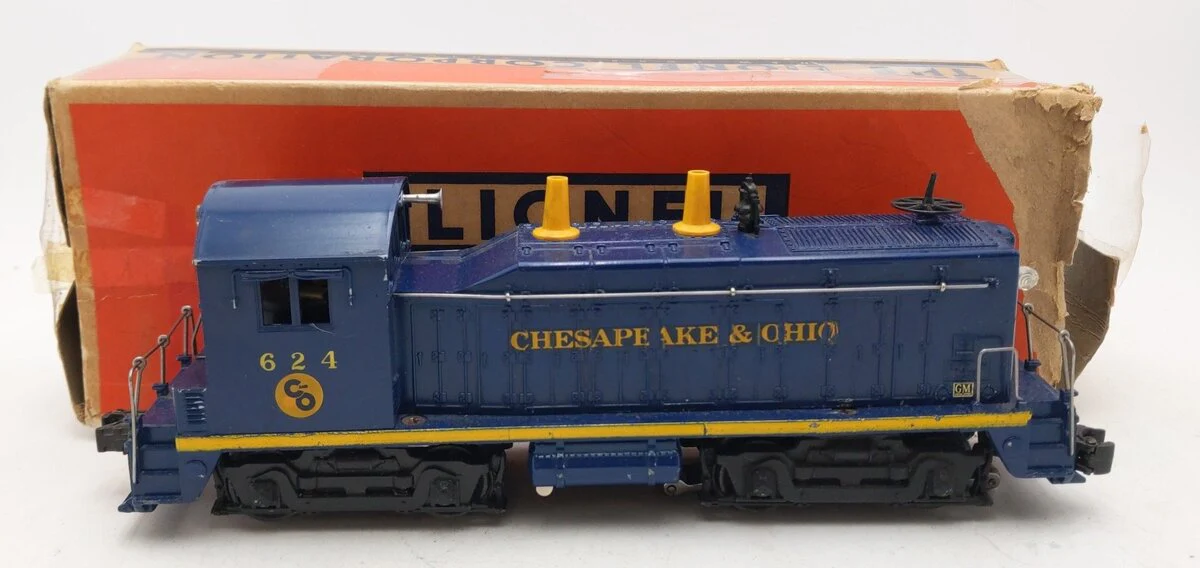 Lionel 624 Vintage O Chesapeake & Ohio NW-2 Powered Diesel Locomotive VG/Box