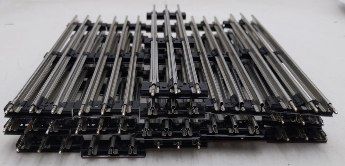 Lionel 65500 O Gauge 10'' Straight Tracks [16] VG - Image 4