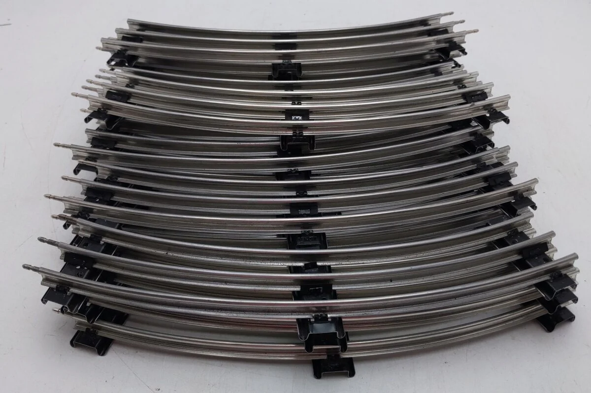 Lionel 65501 O Gauge O-31 Curved Track [17] VG - Image 3