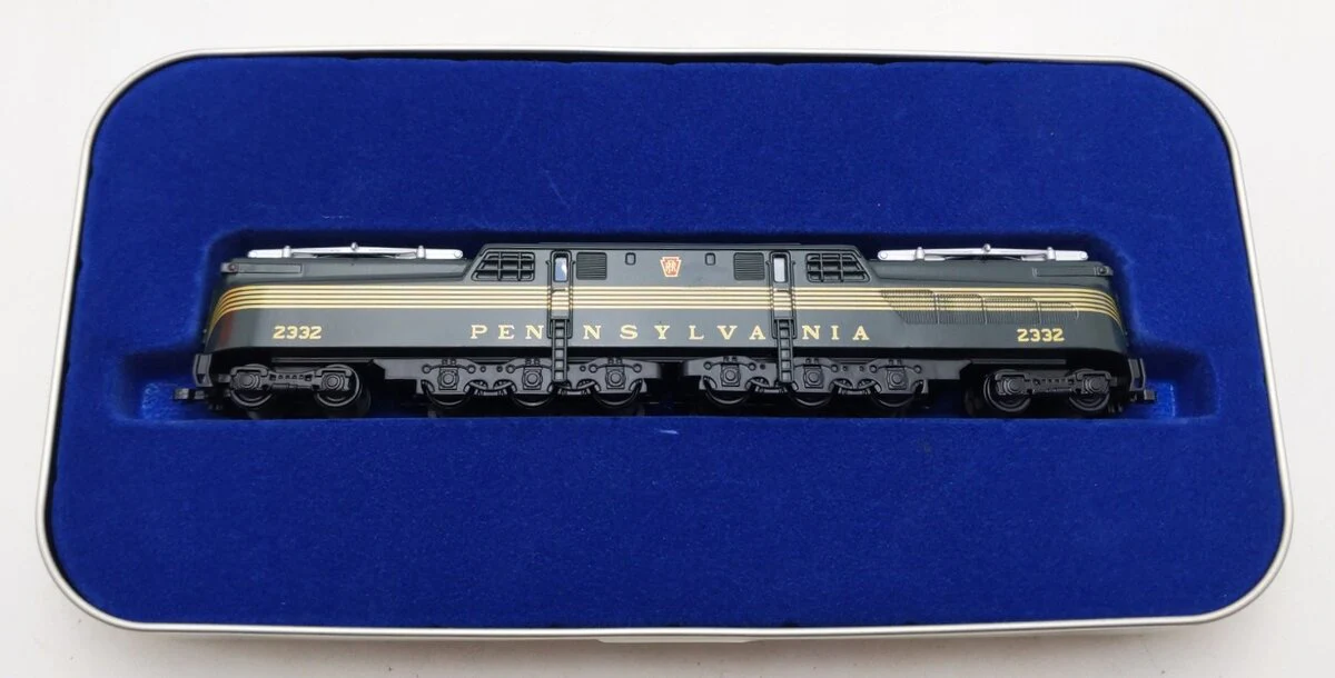 Lionel 7-93001 Century Club Pennsylvania GG1 Electric Locomotive # 2332 LN/Box - Image 2