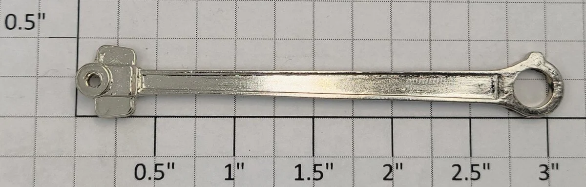 Lionel 700E-43 Nickel Plated Die-Cast Left Hand Drive Rod