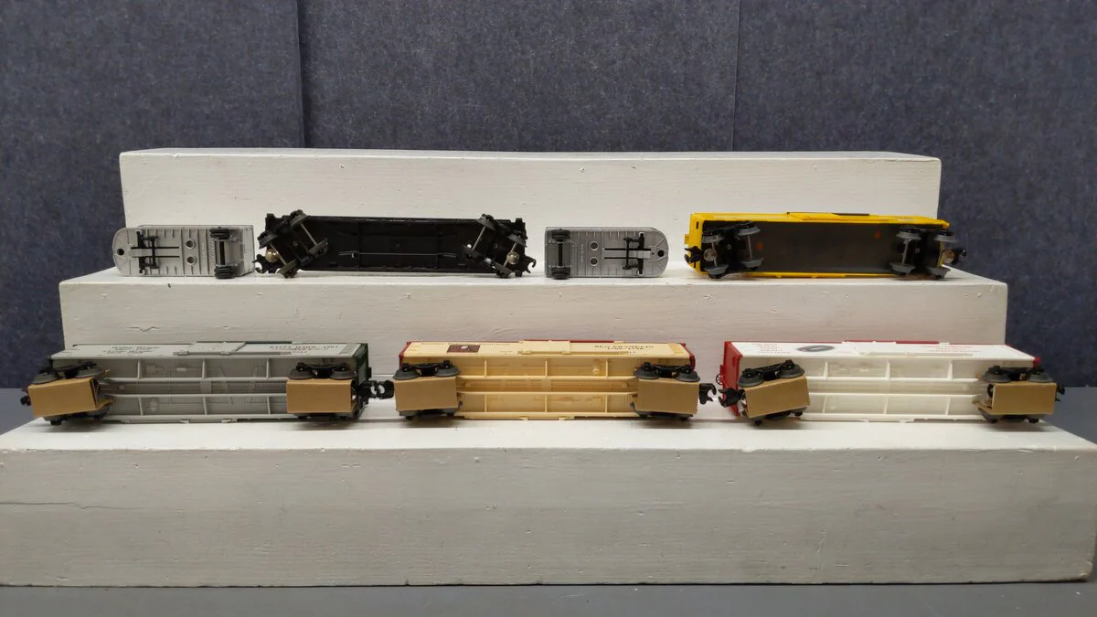 Lionel Assorted O Gauge Freight Cars [5] LN/Box - Image 3