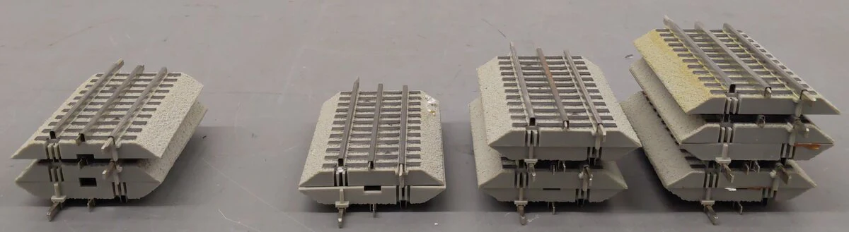 Lionel O Gauge Assorted 5" and 4.5" Straight Tracks [14] VG