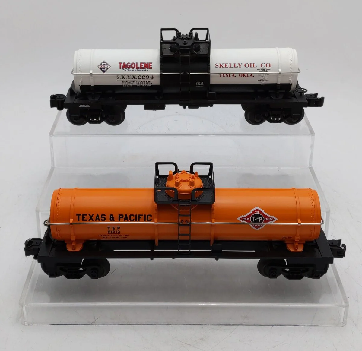 Lionel O Gauge Assorted Tank Cars #81012, #2294 [3] EX