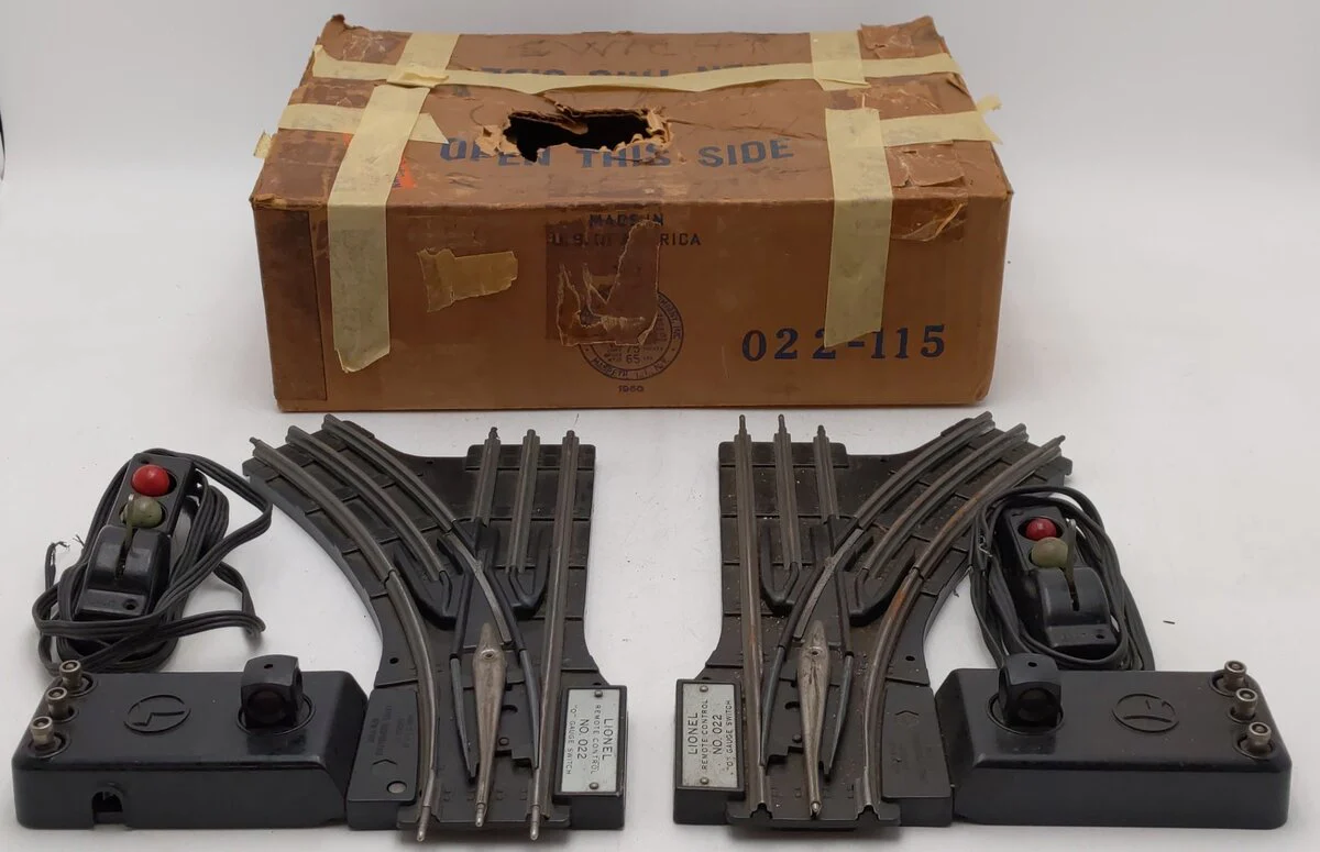 Lionel O22 Vintage O Left-Hand & Right-Hand Electric Remote Switches (Pair of 2)/Box