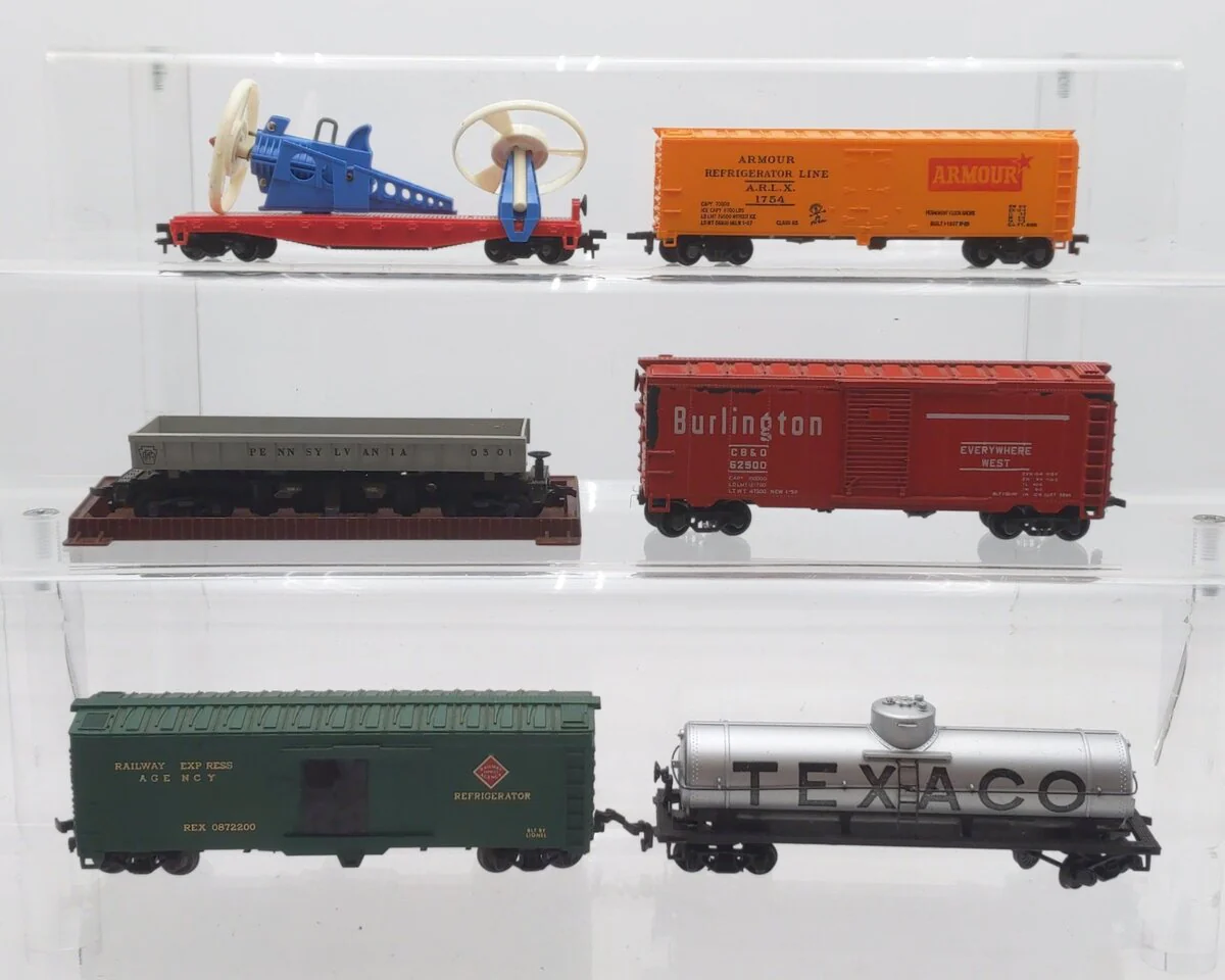 Lionel & Others HO Scale Assorted Freight Cars [6] VG