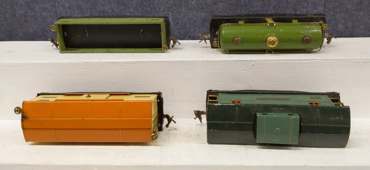 Lionel Vintage O Gauge Freight Cars #817,815,814,812 [4] VG - Image 3