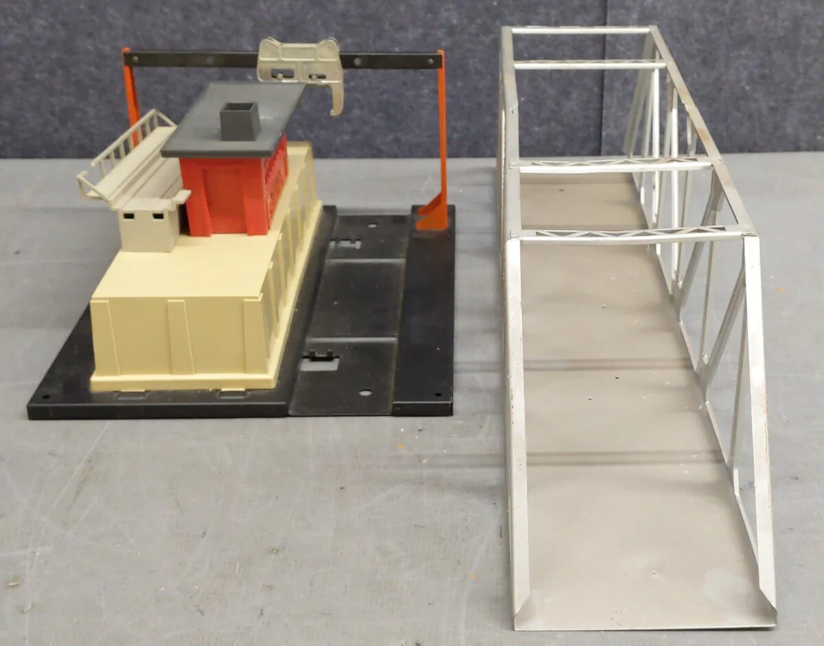 Lionel Vintage O Gauge Postwar Accessories-#110/342/317[4] EX - Image 4