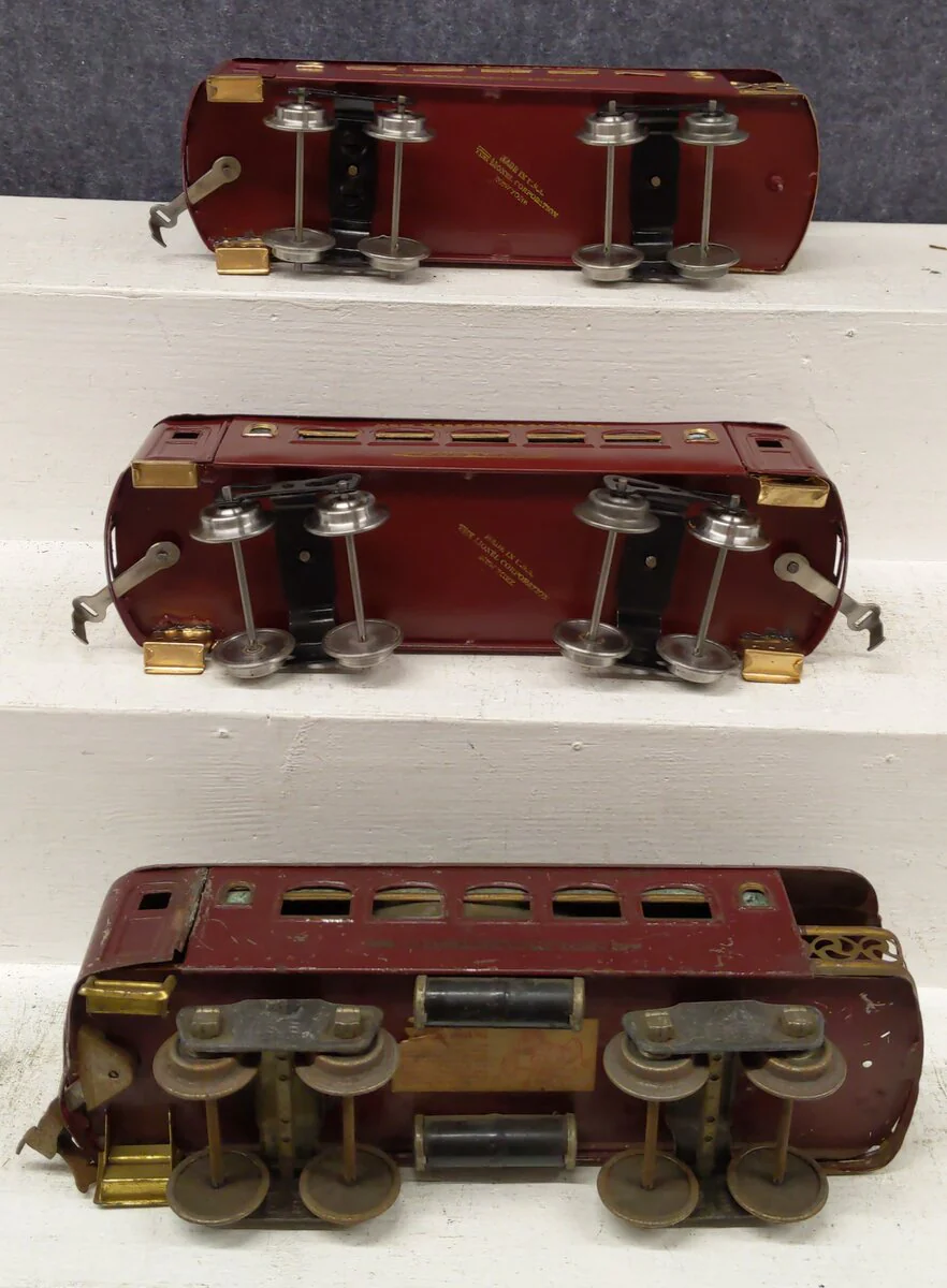 Lionel Vintage Standard Gauge New York Central Passenger Cars #36, 36, & 35 [3] - Image 2