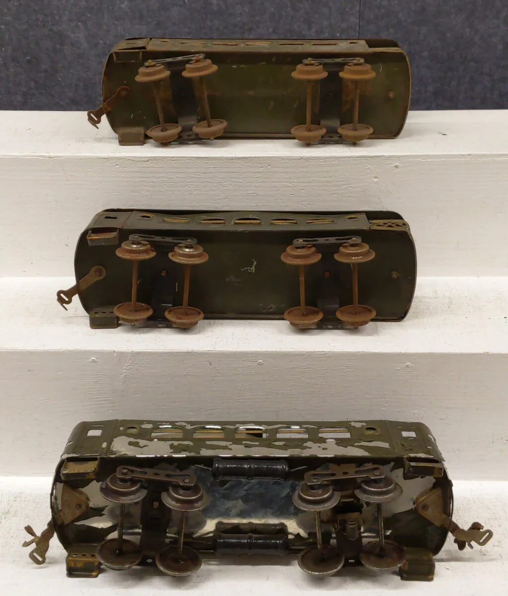 Lionel Vintage Standard Prewar Passenger Cars [3] - Image 2