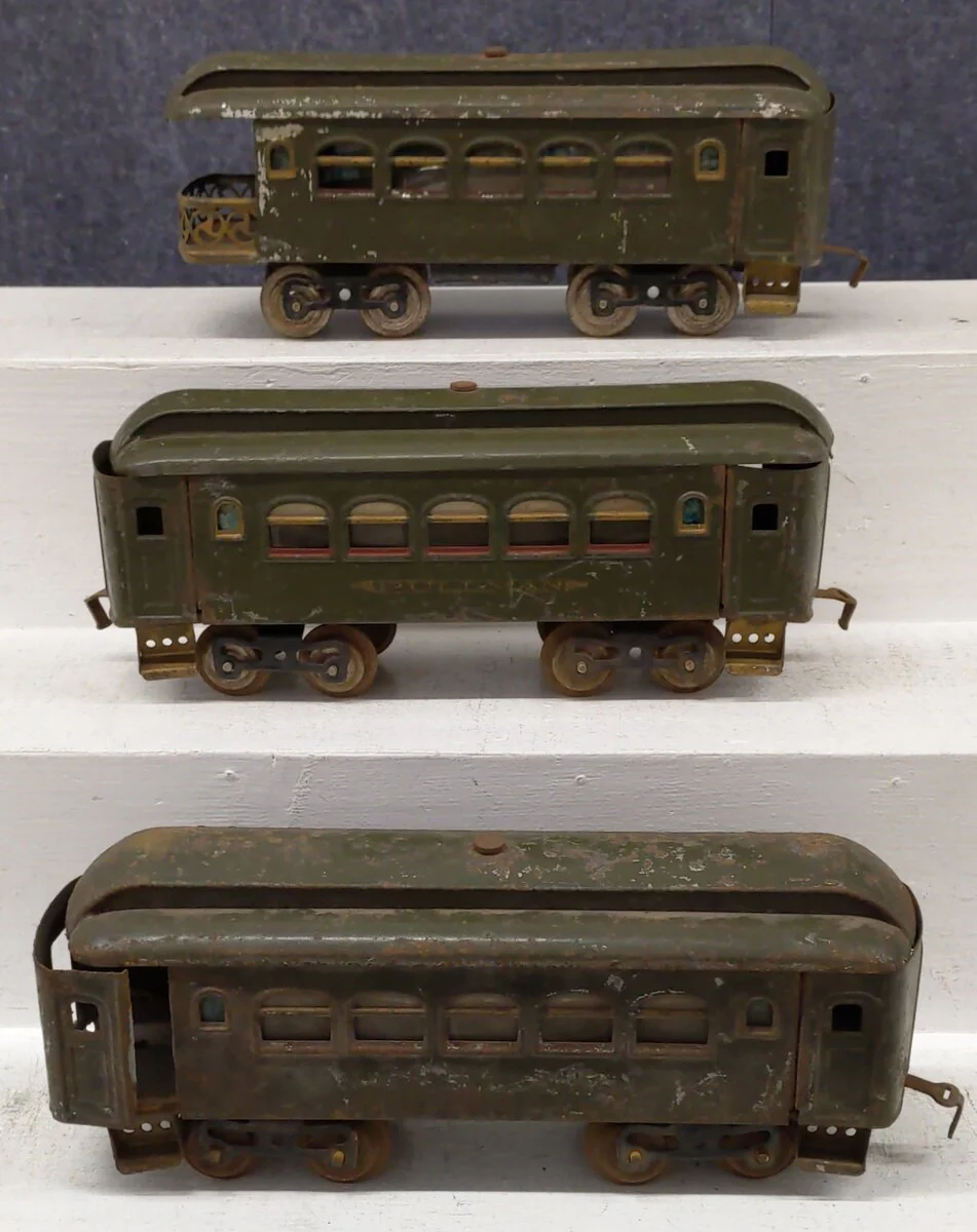 Lionel Vintage Standard Prewar Passenger Cars [3]