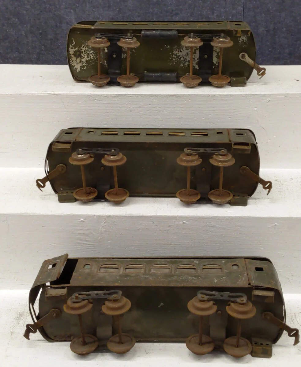 Lionel Vintage Standard Prewar Passenger Cars [3] - Image 2