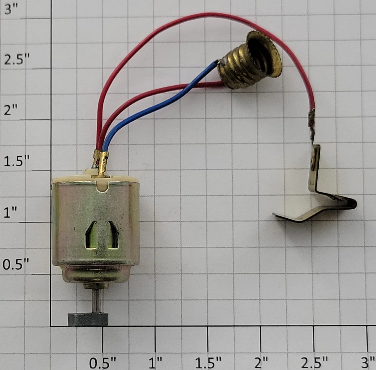Mabuchi RE-36 3-Volt DC Can Motor with Light Socket and Contact