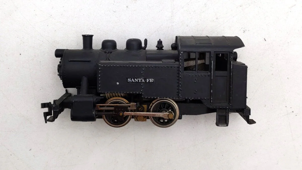 Mantua 213 HO Scale Atchison Topeka Santa Fe 0-4-0 Die Cast Switcher - Custom