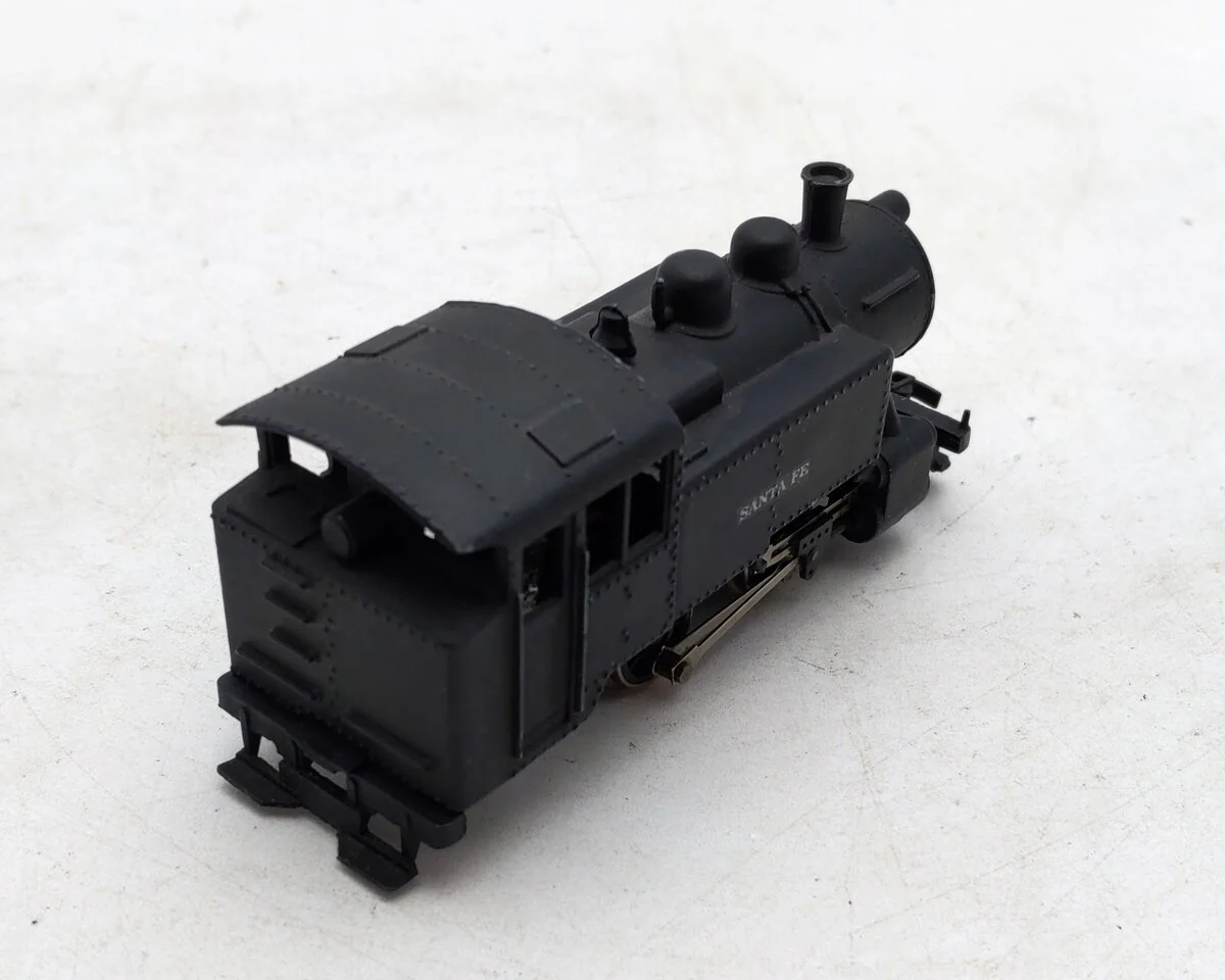 Mantua 213 HO Scale Atchison Topeka Santa Fe 0-4-0 Die Cast Switcher - Custom - Image 3