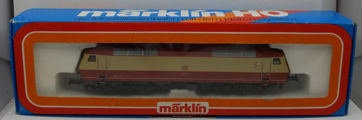 Marklin 3153 HO Deutsche Bundesbahn (DB) Electric Locomotive #12 001-3 EX/Box